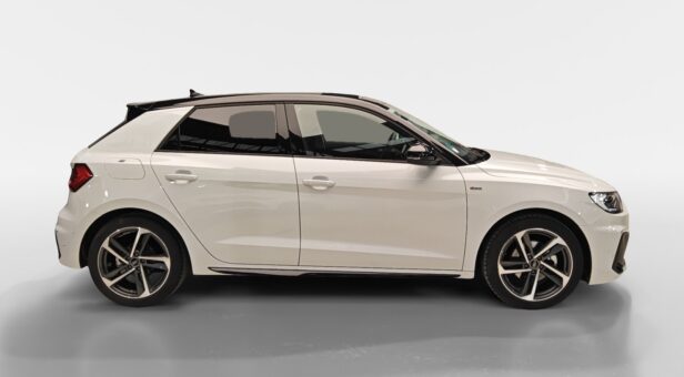 AUDI A1 BERLINA CON PORTON 1.0 30 TFSI ADRENALIN BLACK ED SPORTBACK 116 5p