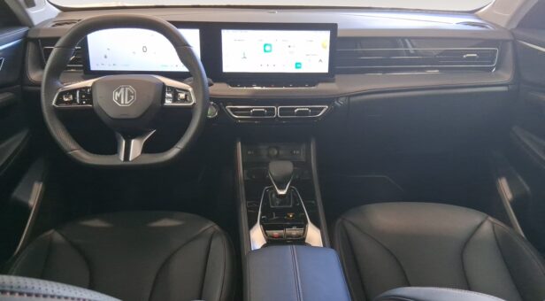 MG MG EHS PHEV Luxury MY24