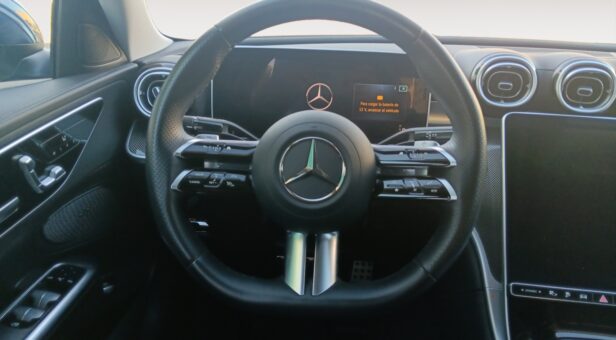 MERCEDES C-CLASS C 300 de AMG LINE MERCEDES C-CLASS C 300 de AMG LINE