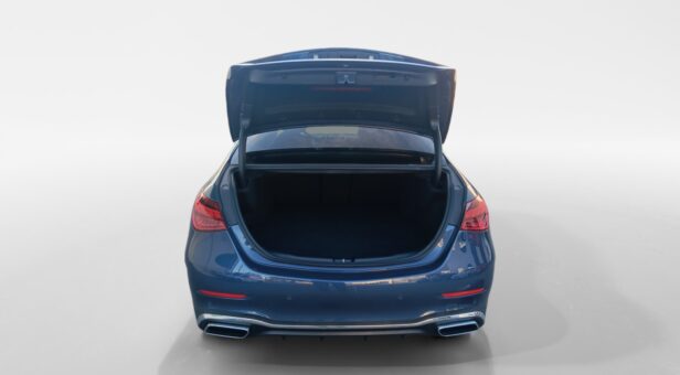MERCEDES C-CLASS C 300 de AMG LINE MERCEDES C-CLASS C 300 de AMG LINE