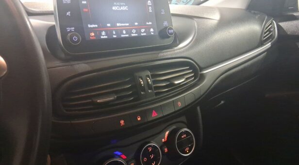FIAT TIPO BERLINA CON PORTON 1.4 D EASY 95 5p FIAT TIPO BERLINA CON PORTON 1.4 D EASY 95 5p