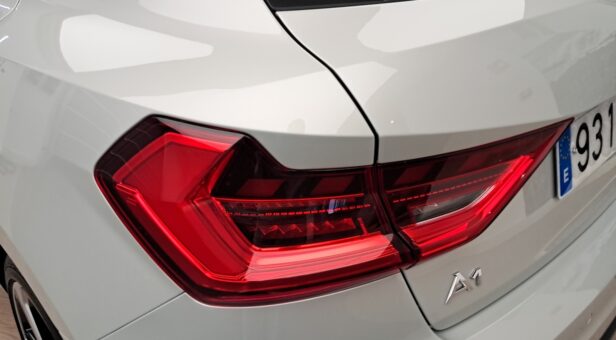 AUDI A1 BERLINA CON PORTON 1.0 30 TFSI S TRONIC ADRENALIN SPORTBACK 116 5p