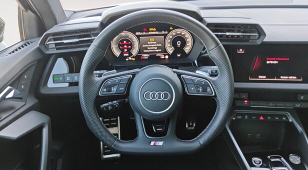 AUDI A3 BERLINA CON PORTON 1.5 40 TFSI E S TRONIC S LINE SPORTBACK 204 5p AUDI A3 BERLINA CON PORTON 1.5 40 TFSI E S TRONIC S LINE SPORTBACK 204 5p