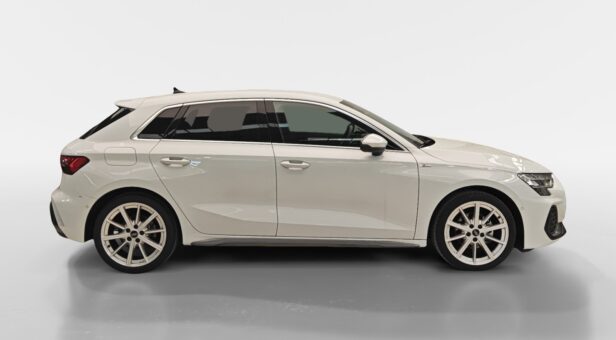 AUDI A3 BERLINA CON PORTON 1.5 35 TFSI MHEV S TRON S LINE SPORTBACK 150 5p AUDI A3 BERLINA CON PORTON 1.5 35 TFSI MHEV S TRON S LINE SPORTBACK 150 5p