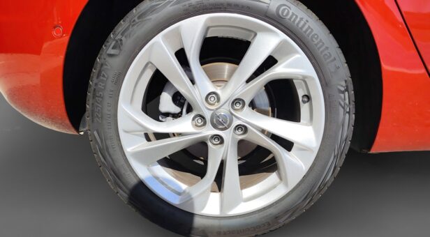 OPEL ASTRA BERLINA CON PORTON 1.2T SHL 81KW DESIGN & TECH 110 5p