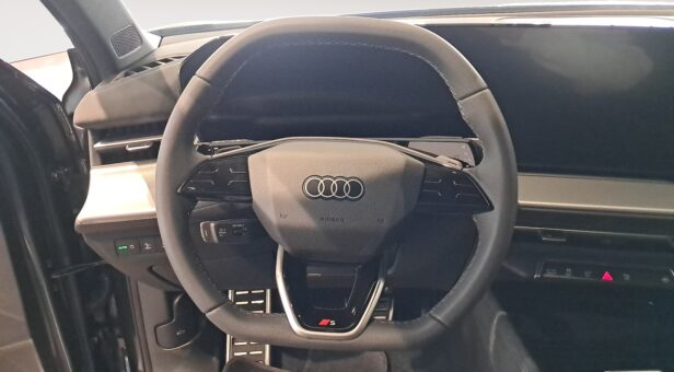 AUDI Q3 SPORTBACK TODOTERRENO 1.5 PHEV S TRONIC BLACK LINE 272 5p