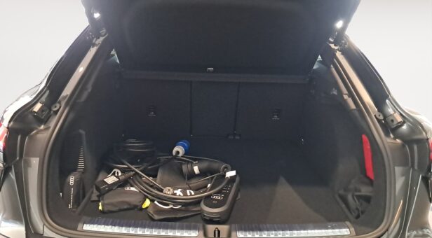 AUDI Q3 SPORTBACK TODOTERRENO 1.5 PHEV S TRONIC BLACK LINE 272 5p