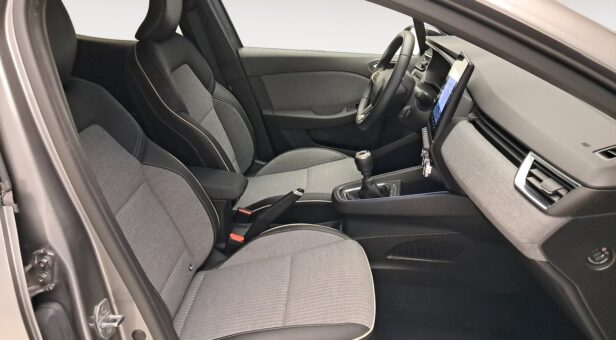 RENAULT CLIO BERLINA CON PORTON 1.0 TCE 67KW TECHNO 90 5p