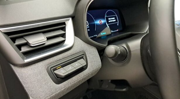RENAULT CLIO BERLINA CON PORTON 1.0 TCE 67KW TECHNO 90 5p