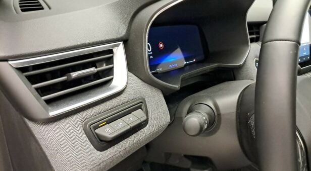 RENAULT CLIO BERLINA CON PORTON 1.0 TCE 67KW TECHNO 90 5p