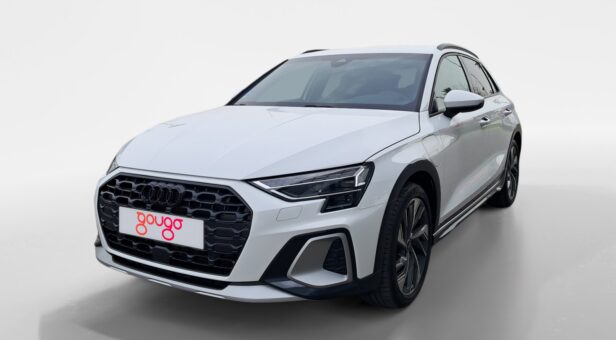 AUDI A3 BERLINA CON PORTON 1.5 40 TFSI E S TRONIC ALLSTREET GENUINE 204 5p