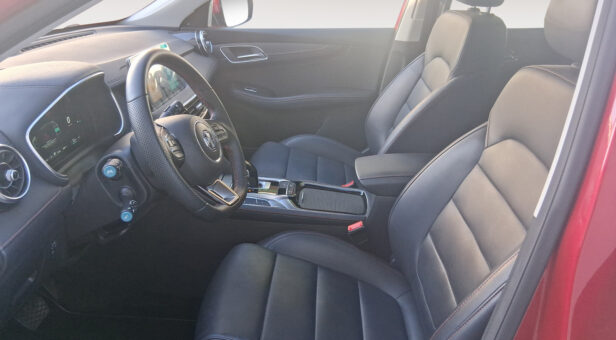MG MG EHS MG EHS 1.5T 16.6kwh EDU 2WD COM LHD Dark