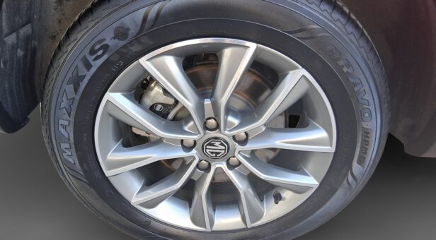 MG MG EHS MG EHS 1.5T 16.6kwh EDU 2WD COM LHD Dark