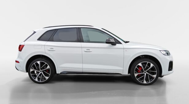 AUDI Q5 TODOTERRENO 2.0 40 TDI S TRONIC QUATTRO BLACK LINE 204 5p AUDI Q5 TODOTERRENO 2.0 40 TDI S TRONIC QUATTRO BLACK LINE 204 5p