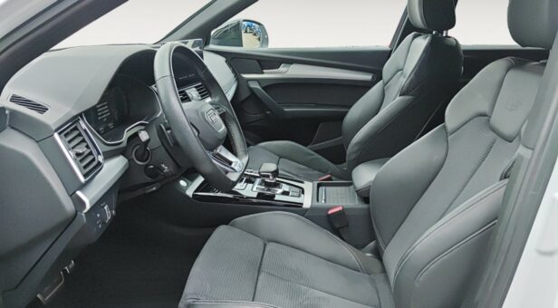 AUDI Q5 TODOTERRENO 2.0 40 TDI S TRONIC QUATTRO BLACK LINE 204 5p AUDI Q5 TODOTERRENO 2.0 40 TDI S TRONIC QUATTRO BLACK LINE 204 5p