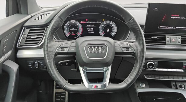 AUDI Q5 TODOTERRENO 2.0 40 TDI S TRONIC QUATTRO BLACK LINE 204 5p AUDI Q5 TODOTERRENO 2.0 40 TDI S TRONIC QUATTRO BLACK LINE 204 5p