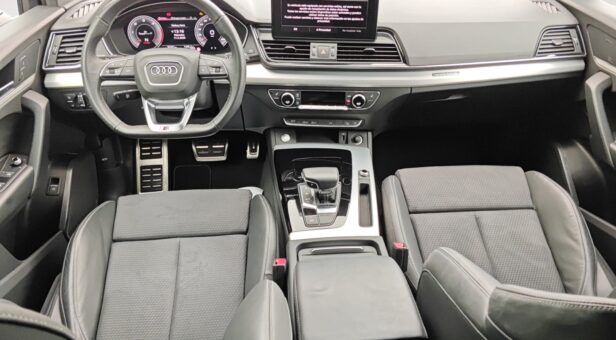 AUDI Q5 TODOTERRENO 2.0 40 TDI S TRONIC QUATTRO BLACK LINE 204 5p AUDI Q5 TODOTERRENO 2.0 40 TDI S TRONIC QUATTRO BLACK LINE 204 5p