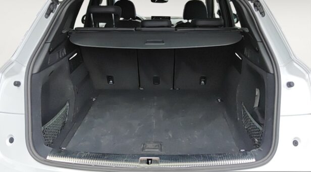 AUDI Q5 TODOTERRENO 2.0 40 TDI S TRONIC QUATTRO BLACK LINE 204 5p AUDI Q5 TODOTERRENO 2.0 40 TDI S TRONIC QUATTRO BLACK LINE 204 5p