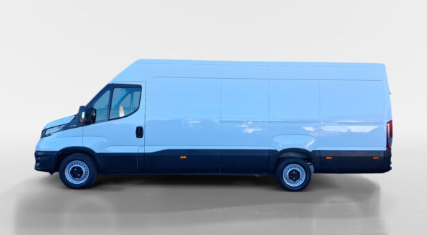 IVECO DAILY FURGON 2.3 TD 35S 16 V 4100/H2 16 M3 156 4p