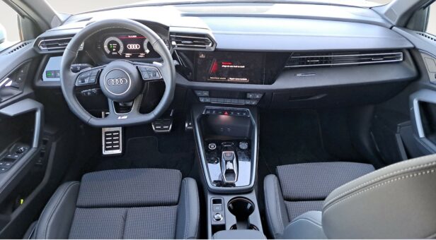 AUDI A3 BERLINA CON PORTON 1.5 40 TFSI E S TRON ALLSTREET ADVANCED 204 5p