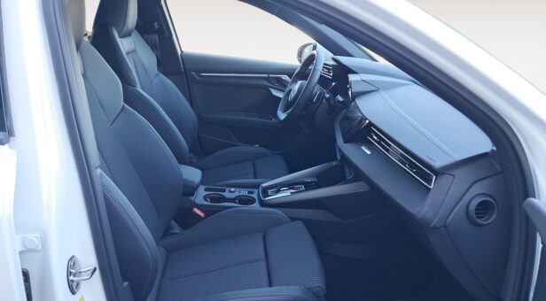 AUDI A3 BERLINA CON PORTON 1.5 40 TFSI E S TRON ALLSTREET ADVANCED 204 5p