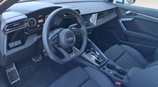 AUDI A3 BERLINA CON PORTON 1.5 40 TFSI E S TRON ALLSTREET ADVANCED 204 5p