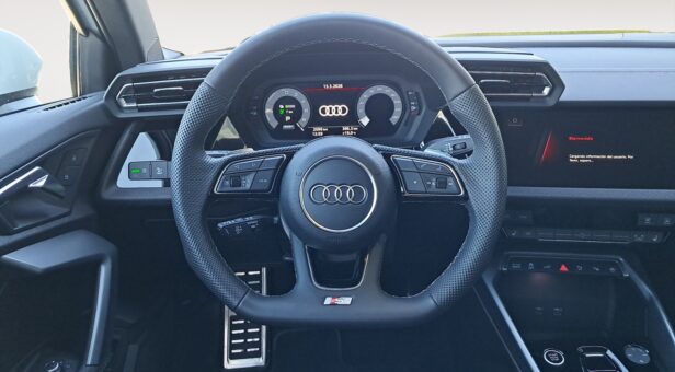 AUDI A3 BERLINA CON PORTON 1.5 40 TFSI E S TRON ALLSTREET ADVANCED 204 5p