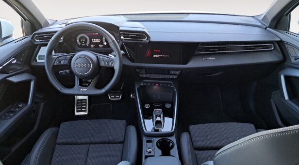 AUDI A3 BERLINA CON PORTON 1.5 40 TFSI E S TRON ALLSTREET ADVANCED 204 5p