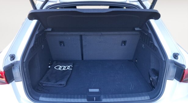 AUDI A3 BERLINA CON PORTON 1.5 40 TFSI E S TRON ALLSTREET ADVANCED 204 5p