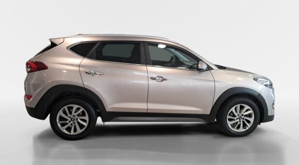 HYUNDAI TUCSON TODOTERRENO 1.7 CRDI 141 HP BLUEDR TECNO SKY DCT 2WD 141 5p