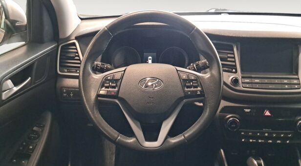 HYUNDAI TUCSON TODOTERRENO 1.7 CRDI 141 HP BLUEDR TECNO SKY DCT 2WD 141 5p