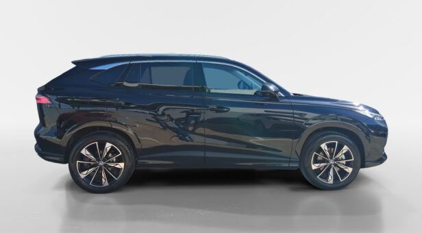 MG MG EHS MG HS 1.5T MT 2wd LUX LHD MY24