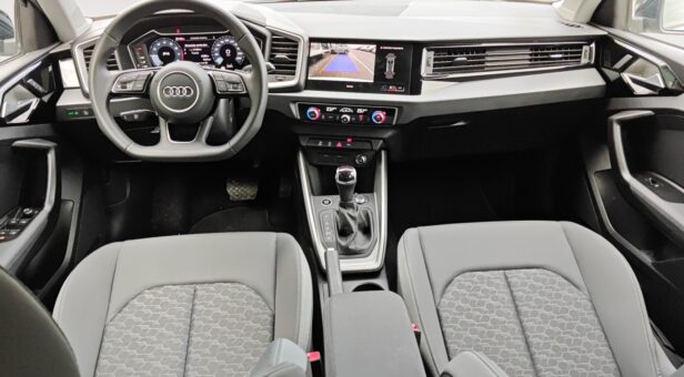 AUDI A1 BERLINA CON PORTON 1.0 30 TFSI S TR ADRENAL BLACK SPORTBACK 116 5p