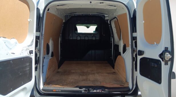 RENAULT EXPRESS FURGON DERIVADO DE TURISM 1.5 DCI BLUE 95 CONFORT 95 4p