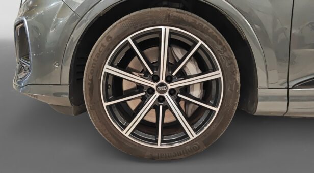 AUDI Q7 TODOTERRENO 3.0 55 TFSI E QUATTRO BLACK L. ED. TIPT. 394 5p