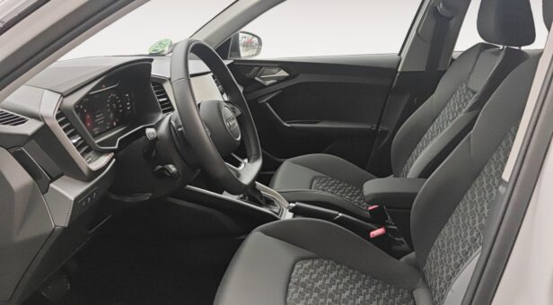 AUDI A1 BERLINA CON PORTON 1.0 30 TFSI S TR ADRENAL BLACK SPORTBACK 116 5p