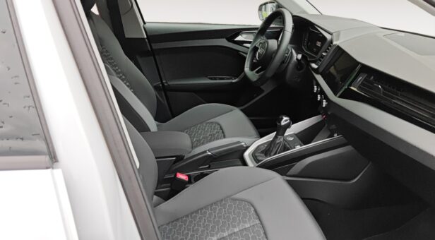 AUDI A1 BERLINA CON PORTON 1.0 30 TFSI S TR ADRENAL BLACK SPORTBACK 116 5p