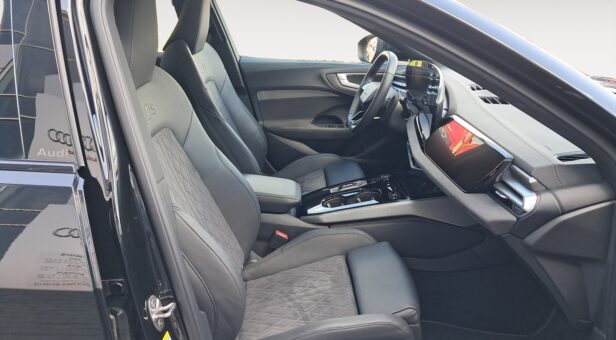 AUDI A5 FAMILIAR 2.0 PHEV E-HYBR QUA 220 BLACK LINE AVANT 299 5p AUDI A5 FAMILIAR 2.0 PHEV E-HYBR QUA 220 BLACK LINE AVANT 299 5p