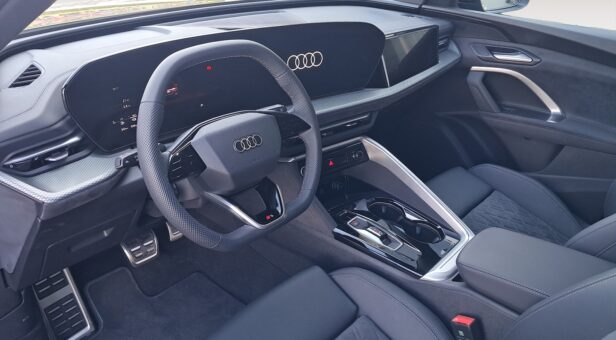 AUDI Q5 TODOTERRENO 2.0 E-HYBRID 220KW BLACK LINE S TR QUATT 299 5p