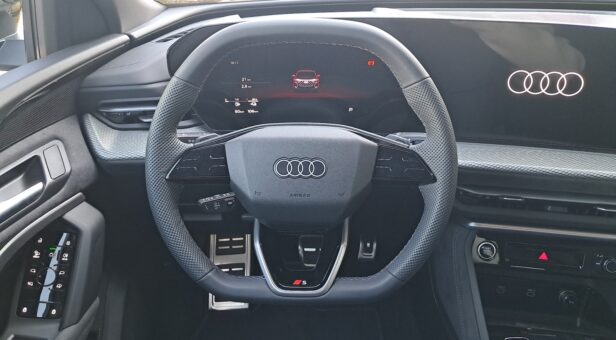 AUDI Q5 TODOTERRENO 2.0 E-HYBRID 220KW BLACK LINE S TR QUATT 299 5p