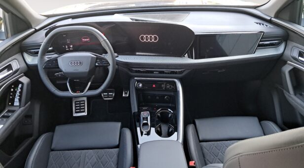AUDI Q5 TODOTERRENO 2.0 E-HYBRID 220KW BLACK LINE S TR QUATT 299 5p