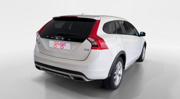 VOLVO V60 CROSS COUNTRY FAMILIAR 2.0 D3 MOMENTUM AUTO 150 5p