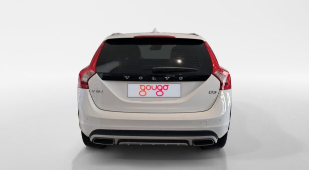 VOLVO V60 CROSS COUNTRY FAMILIAR 2.0 D3 MOMENTUM AUTO 150 5p