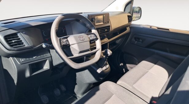 TOYOTA PROACE FURGON 1.5D 88KW L1 GX 120 4p