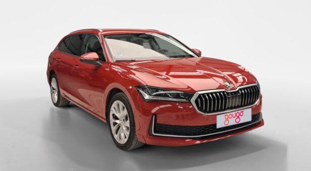 SKODA SUPERB FAMILIAR 1.5 TSI PHEV 110KW DSG L&K COMBI 150 5p SKODA SUPERB FAMILIAR 1.5 TSI PHEV 110KW DSG L&K COMBI 150 5p