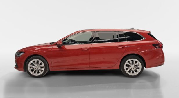 SKODA SUPERB FAMILIAR 1.5 TSI PHEV 110KW DSG L&K COMBI 150 5p SKODA SUPERB FAMILIAR 1.5 TSI PHEV 110KW DSG L&K COMBI 150 5p