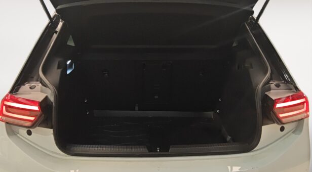 VOLKSWAGEN ID.3 Life 150 kW (204 cv) 58 kWh Automatico 1 vel.