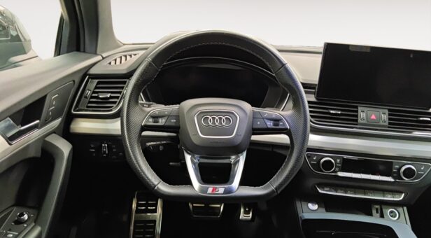 AUDI Q5 TODOTERRENO 2.0 40 TDI S TRONIC QUATTRO BLACK LINE 204 5p