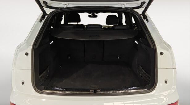 AUDI Q5 TODOTERRENO 2.0 40 TDI S TRONIC QUATTRO BLACK LINE 204 5p