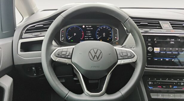 VOLKSWAGEN TOURAN MONOVOLUMEN COMPACTO 2.0 TDI 110KW DSG MAS 150 5P 7 Plazas